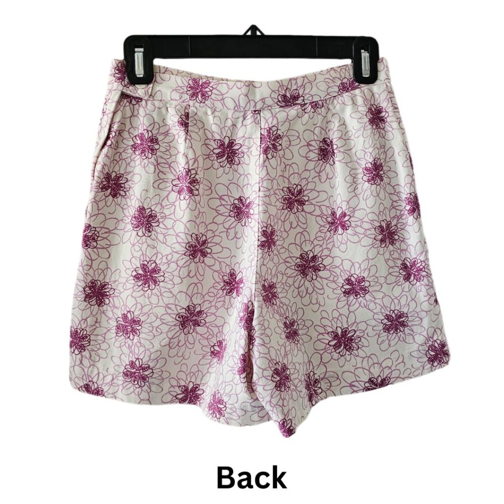 Petite Sophisticate Vintage Floral Shorts | EUC | 0P | White, Purple/Magenta - Picture 3 of 12